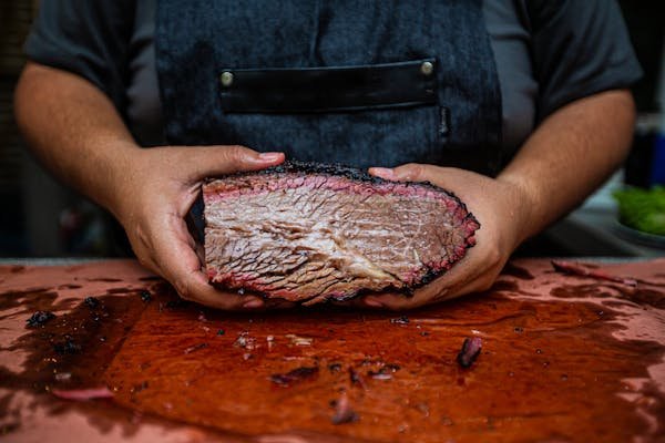 Brisket : le goût inégalé de la poitrine de bœuf angus